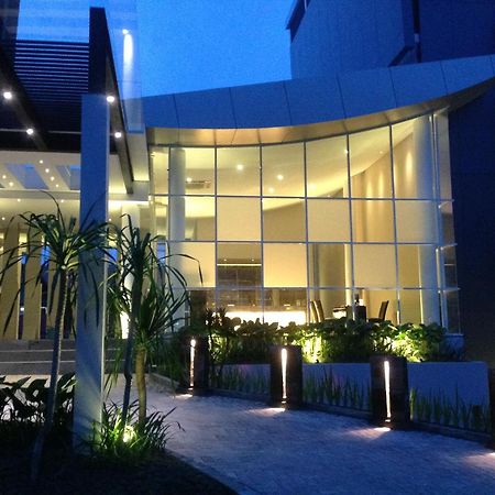 Grand Kecubung Hotel Pangkalanbuun Exterior foto