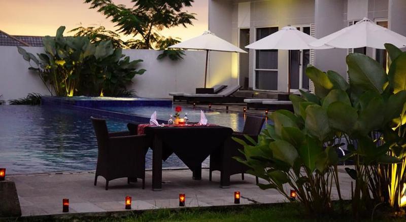 Grand Kecubung Hotel Pangkalanbuun Exterior foto