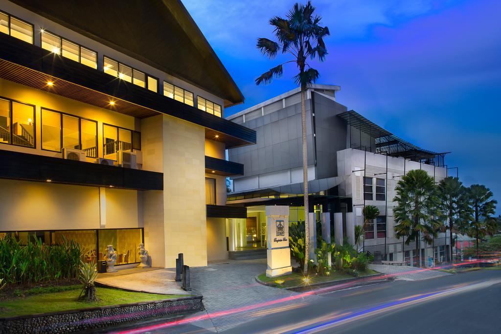 Grand Kecubung Hotel Pangkalanbuun Exterior foto
