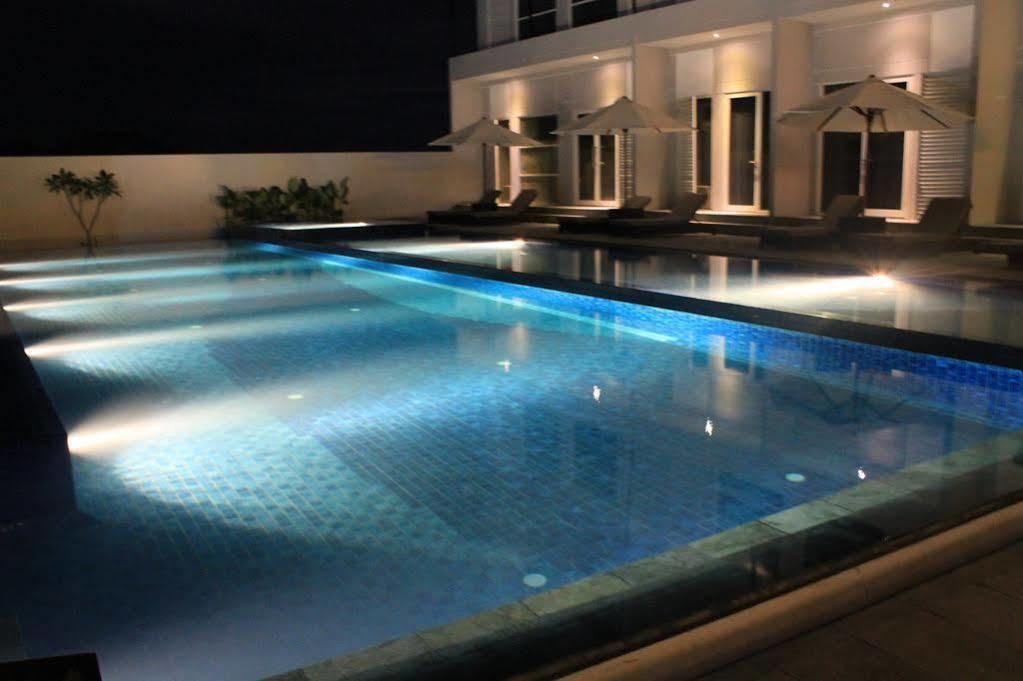 Grand Kecubung Hotel Pangkalanbuun Exterior foto